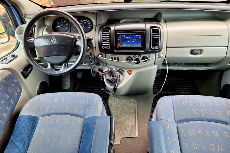 Photo 22 - Renault Trafic GENERATION 2006 y