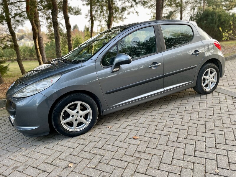 Photo 6 - Peugeot 207 2009 y Hatchback