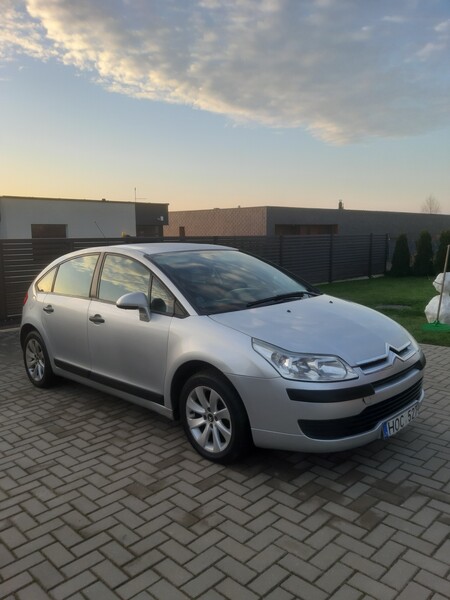 Photo 2 - Citroen C4 2006 y Hatchback