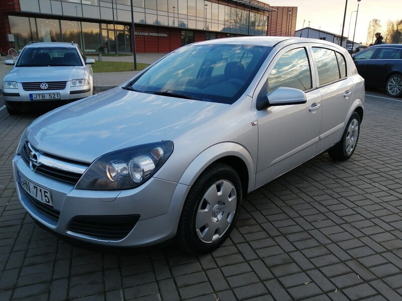 Фотография 3 - Opel Astra 2005 г Хэтчбек