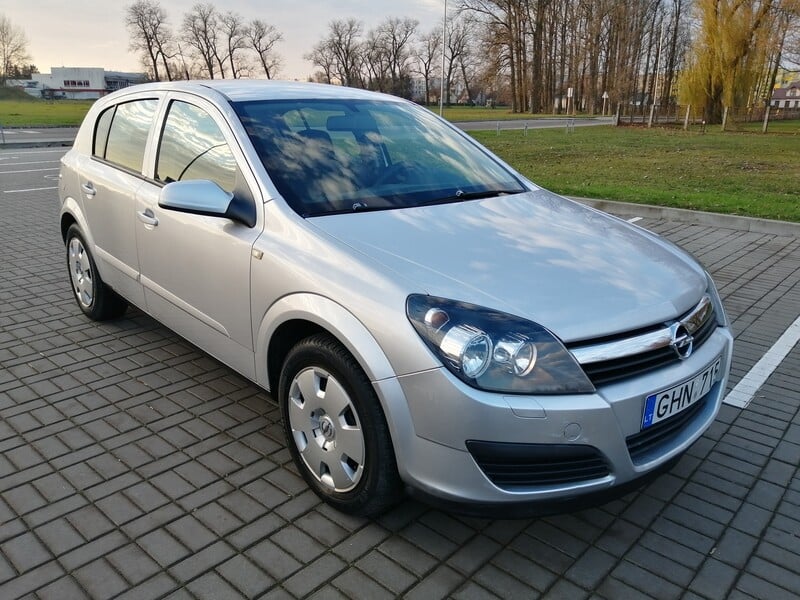 Фотография 1 - Opel Astra 2005 г Хэтчбек