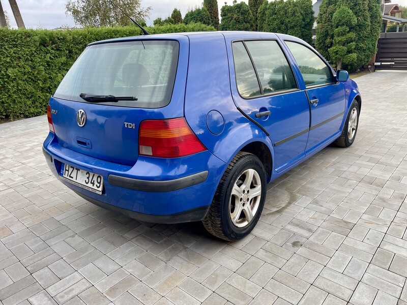 Фотография 2 - Volkswagen Golf IV 1998 г