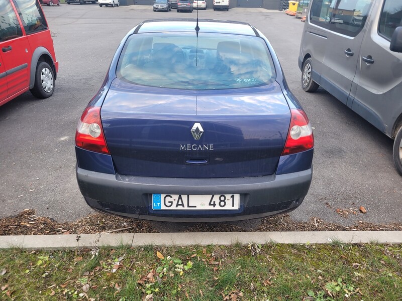 Photo 2 - Renault Megane 2004 y Sedan