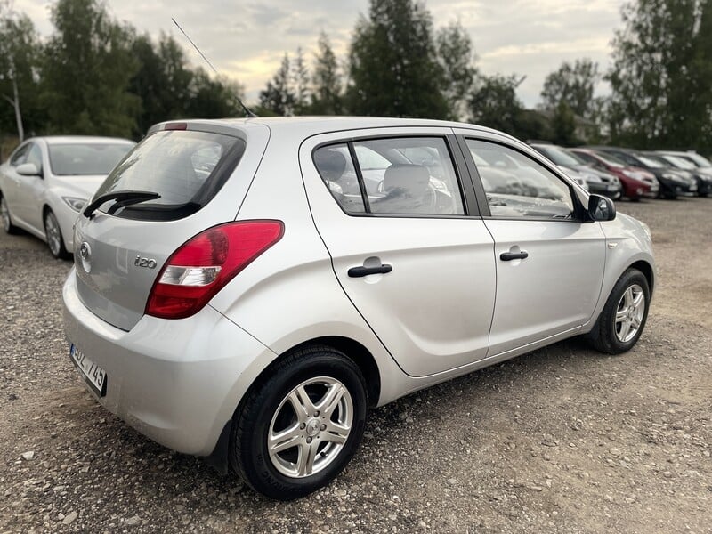 Фотография 7 - Hyundai i20 2012 г Хэтчбек