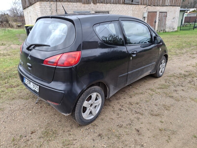 Photo 3 - Mitsubishi Colt 2006 y Hatchback