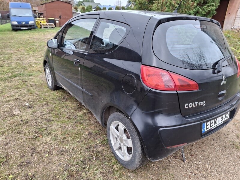 Photo 4 - Mitsubishi Colt 2006 y Hatchback