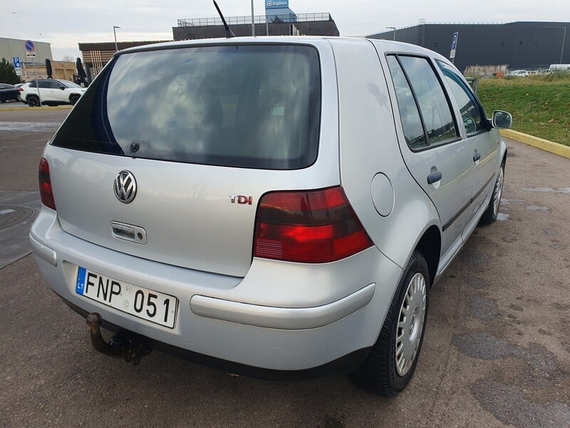 Photo 1 - Volkswagen Golf 1999 y Hatchback