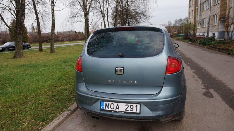 Photo 7 - Seat Altea 2005 y Van