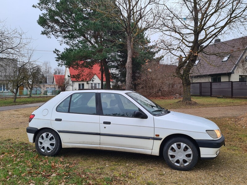 Photo 2 - Peugeot 306 1994 y Hatchback