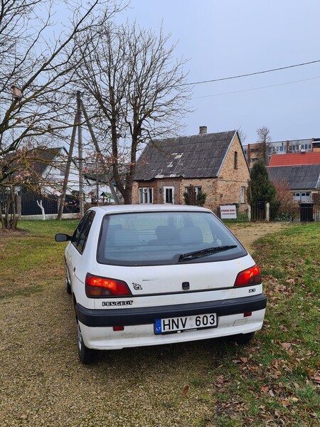 Photo 3 - Peugeot 306 1994 y Hatchback