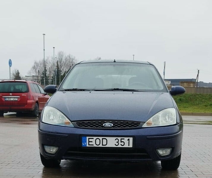 Photo 4 - Ford Focus 2003 y Hatchback