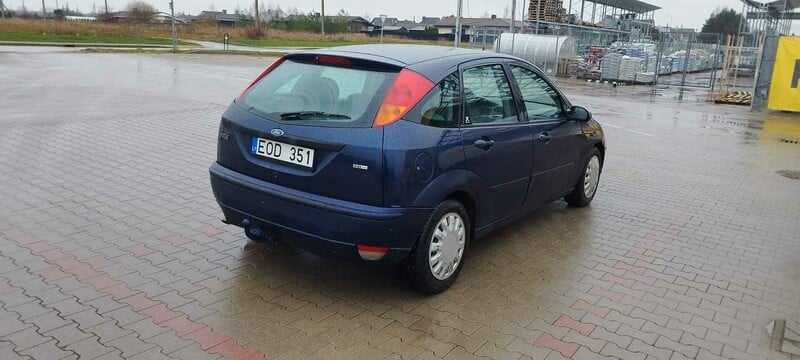 Photo 3 - Ford Focus 2003 y Hatchback