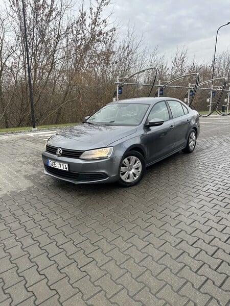 Nuotrauka 1 - Volkswagen Jetta 2012 m Sedanas