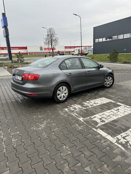 Nuotrauka 3 - Volkswagen Jetta 2012 m Sedanas