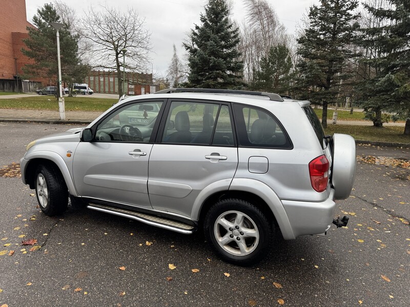 Фотография 6 - Toyota RAV4 D4D 2002 г