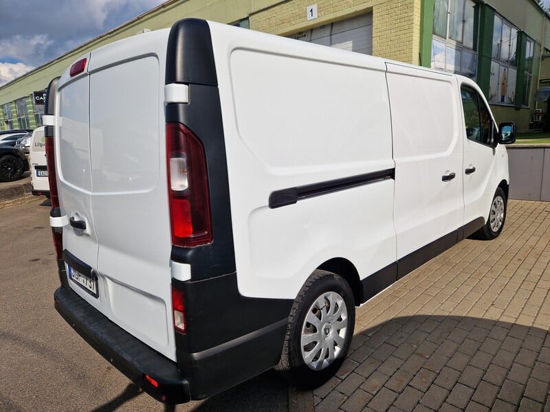 Фотография 1 - Renault Trafic 2016 г Минивэн