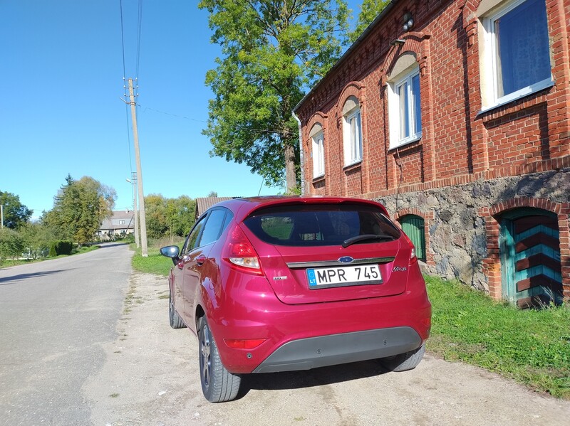 Photo 3 - Ford Fiesta VII CDTI 2010 y