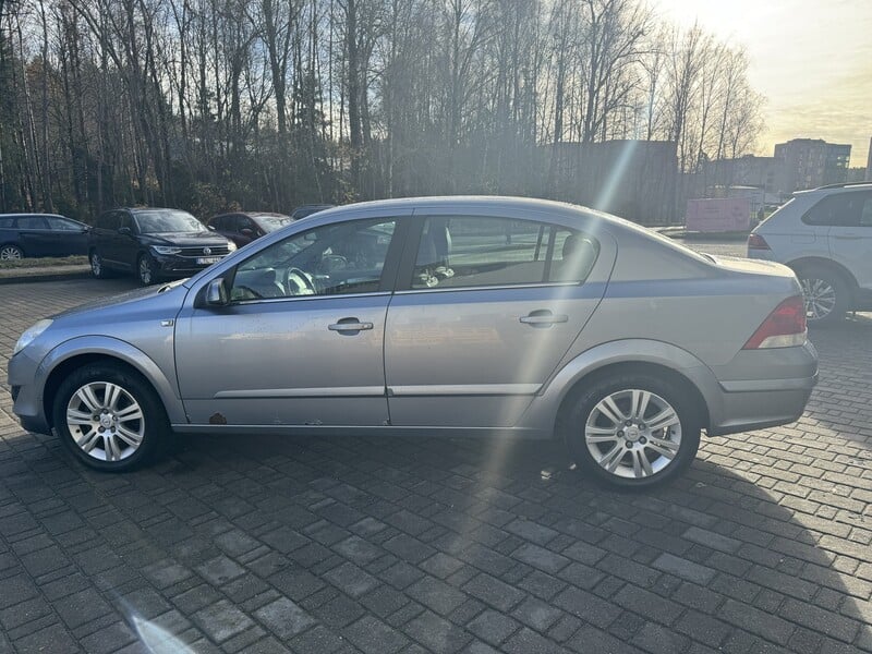 Nuotrauka 8 - Opel Astra 2008 m Sedanas