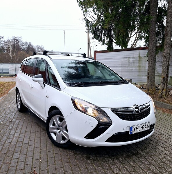 Photo 2 - Opel Zafira Tourer 2012 y Van