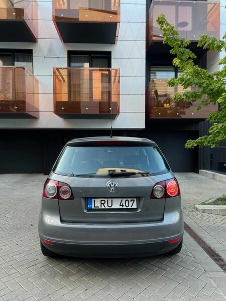 Photo 2 - Volkswagen Golf Plus 2005 y Hatchback