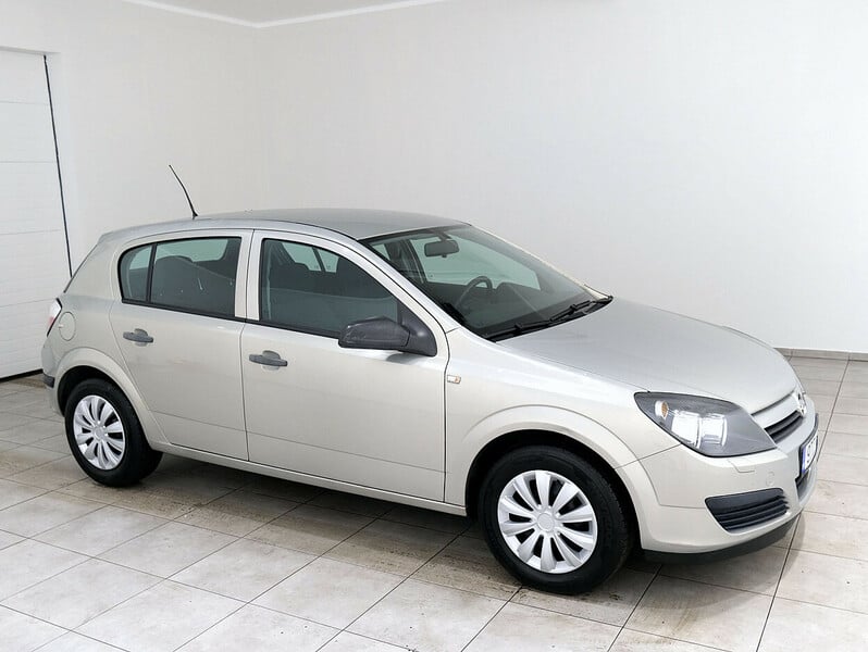 Photo 1 - Opel Astra 2005 y Hatchback