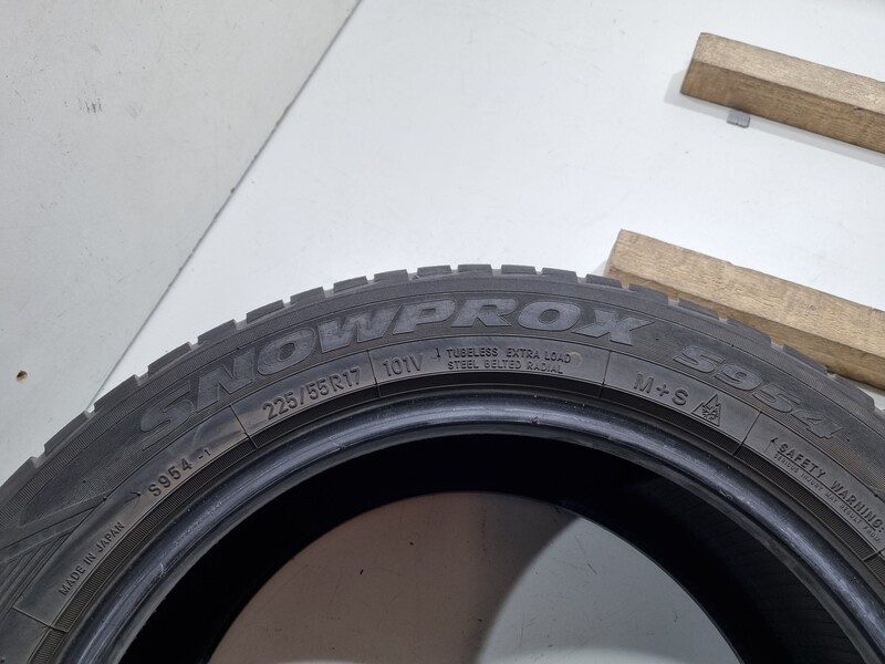 Photo 8 - Toyo 6mm R17 winter tyres passanger car