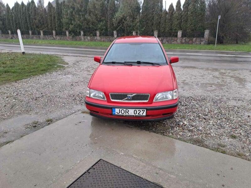 Photo 6 - Volvo V40 2000 y Wagon