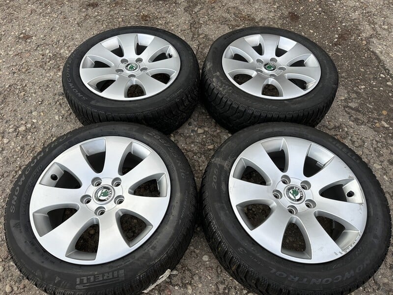 Photo 1 - Skoda Siunciam, 7J ET45 light alloy R16 rims