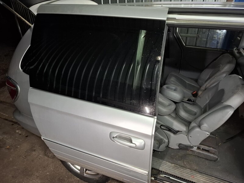 Photo 10 - Chrysler Grand Voyager IV 2004 y parts