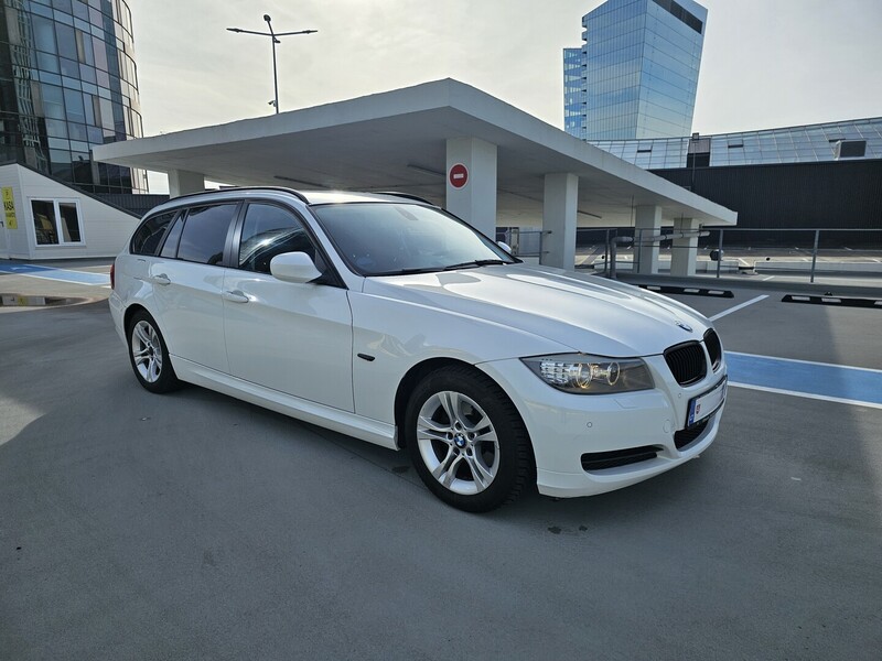 Фотография 9 - Bmw 318 LCI Alpineweiss 2010 г