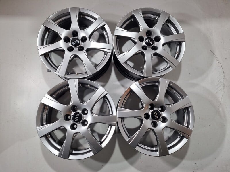 Photo 2 - KIA R17 Sportage Sportage light alloy R17 rims