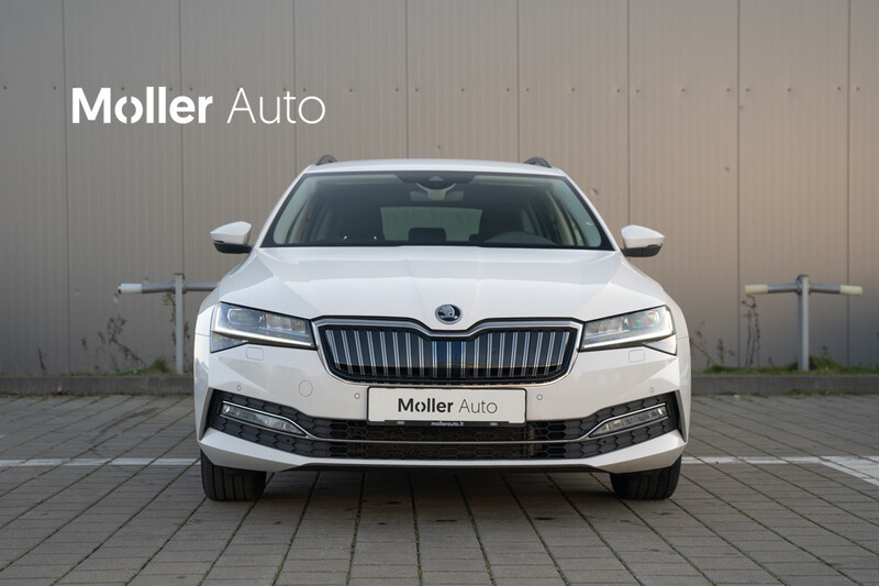 Photo 2 - Skoda Superb 2020 y Wagon