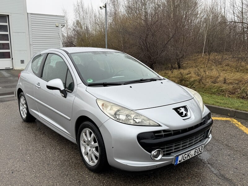 Photo 1 - Peugeot 207 2007 y Hatchback