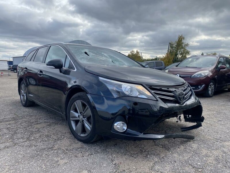 Photo 2 - Toyota Avensis 2014 y Wagon