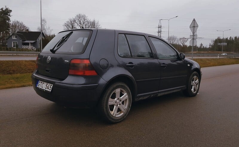 Photo 3 - Volkswagen Golf 2003 y Hatchback