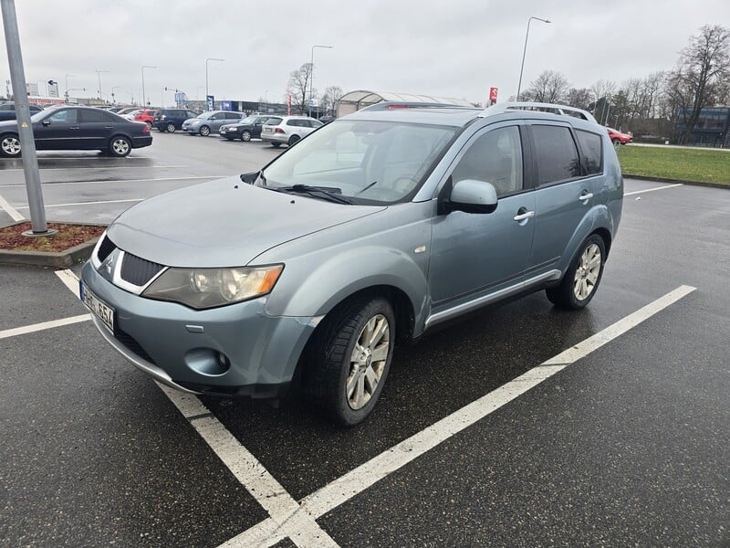 Photo 4 - Mitsubishi Outlander 2010 y Off-road / Crossover