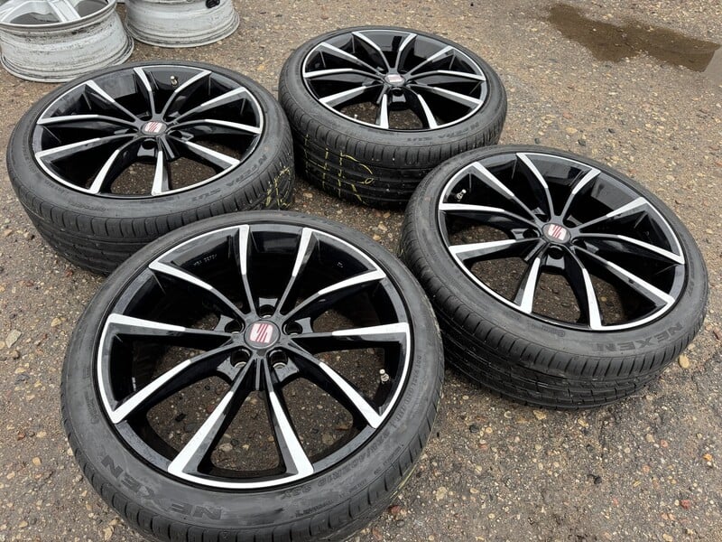 Photo 1 - Seat Siunciam 8J ET45 light alloy R19 rims