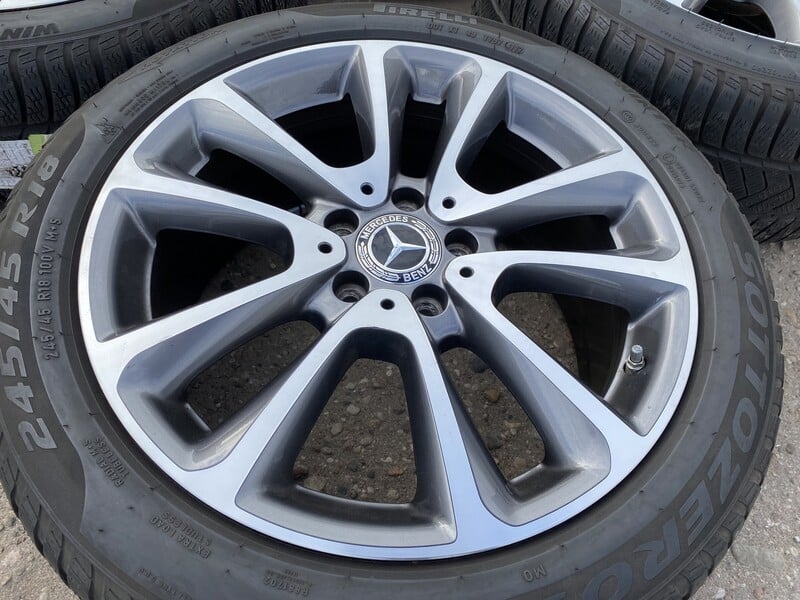 Photo 2 - Mercedes-Benz Siunciam, 8J ET43 light alloy R18 rims