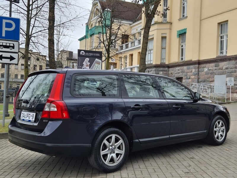 Фотография 2 - Volvo V70 2009 г Универсал