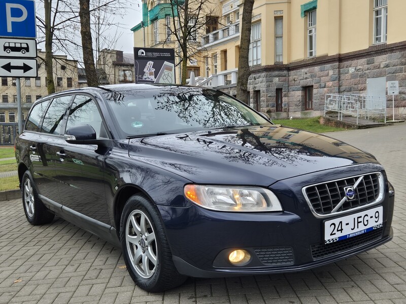 Фотография 4 - Volvo V70 2009 г Универсал