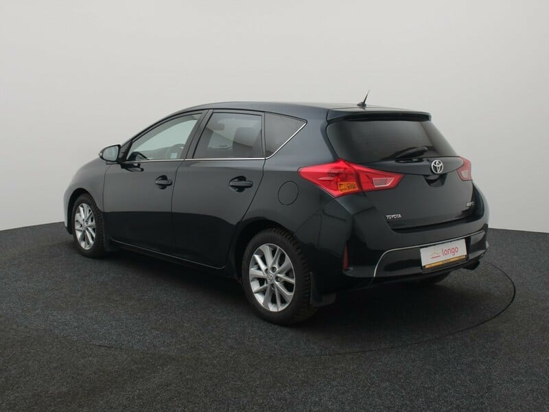 Photo 7 - Toyota Auris 2013 y Hatchback