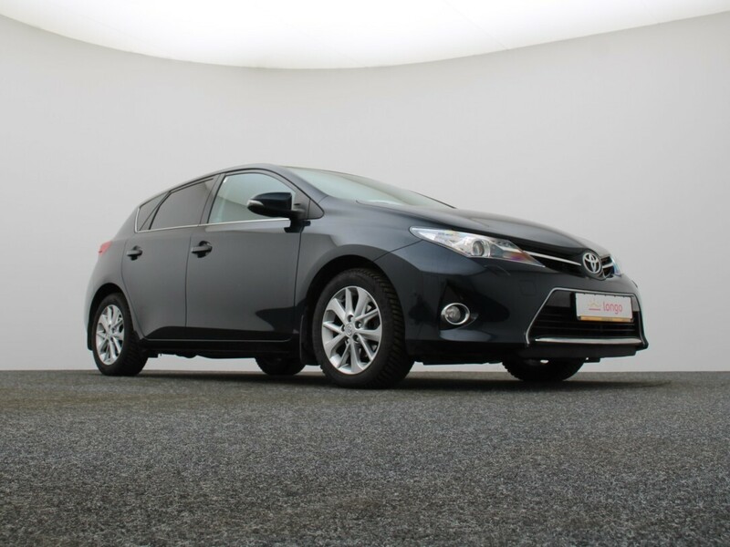 Photo 11 - Toyota Auris 2013 y Hatchback