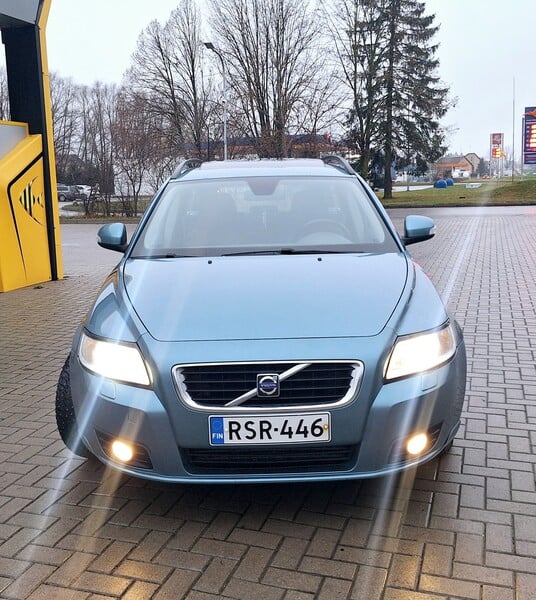 Фотография 3 - Volvo V50 2010 г Универсал