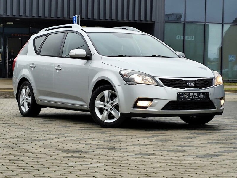 Photo 1 - Kia Cee'd 2010 y Wagon