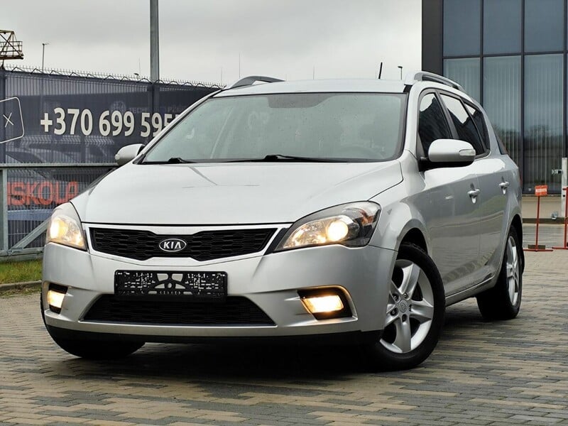 Photo 7 - Kia Cee'd 2010 y Wagon