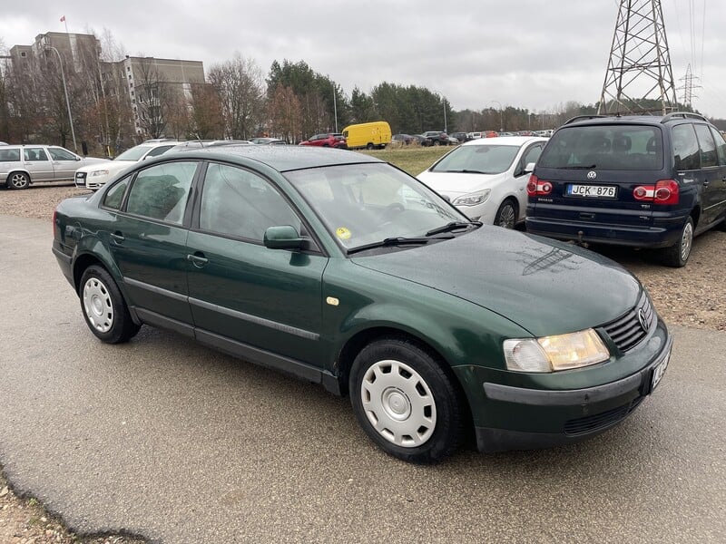 Photo 1 - Volkswagen Passat 2000 y Sedan