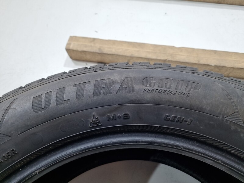 Photo 7 - Goodyear 4-5mm R17 winter tyres passanger car