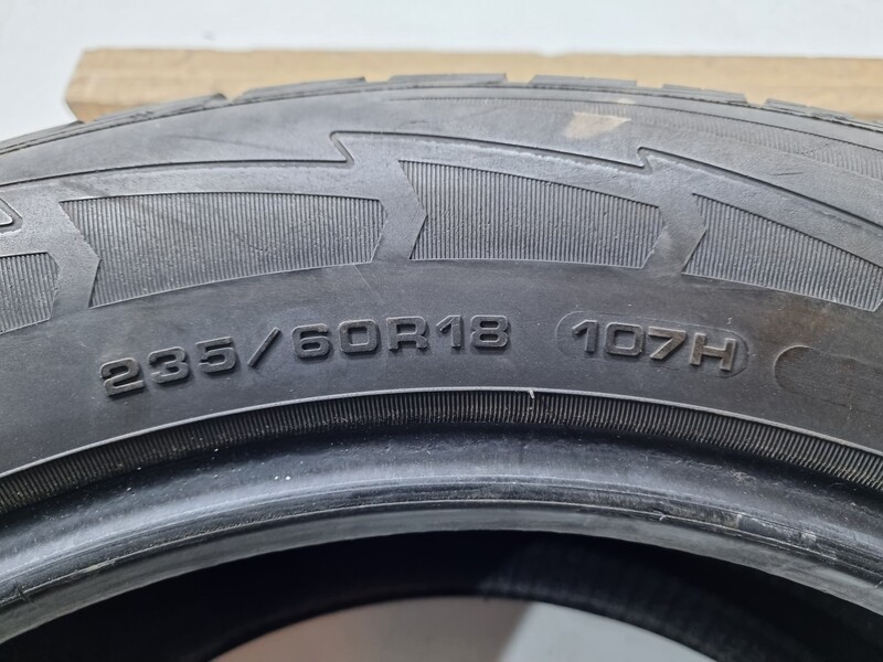 Photo 8 - Goodyear 4-5mm R17 winter tyres passanger car