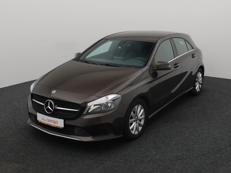 Photo 1 - Mercedes-Benz A 180 2018 y Hatchback