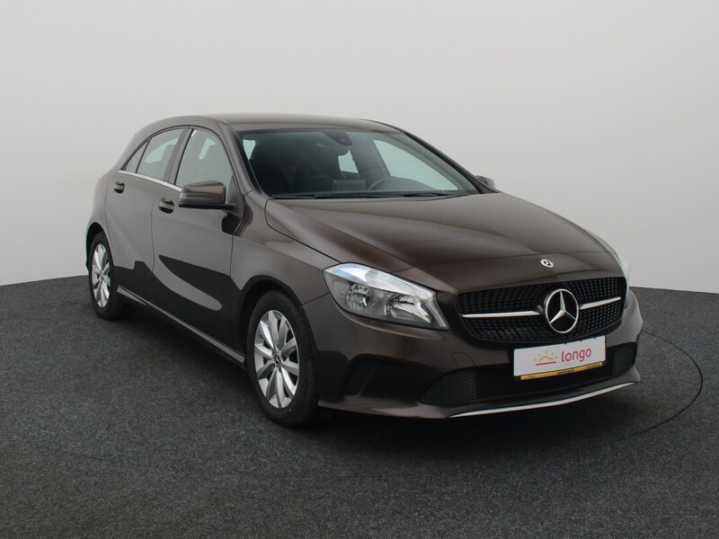 Photo 10 - Mercedes-Benz A 180 2018 y Hatchback